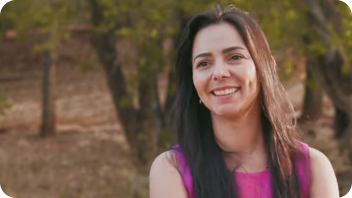 Capa do vídeo de Priscila Araújo